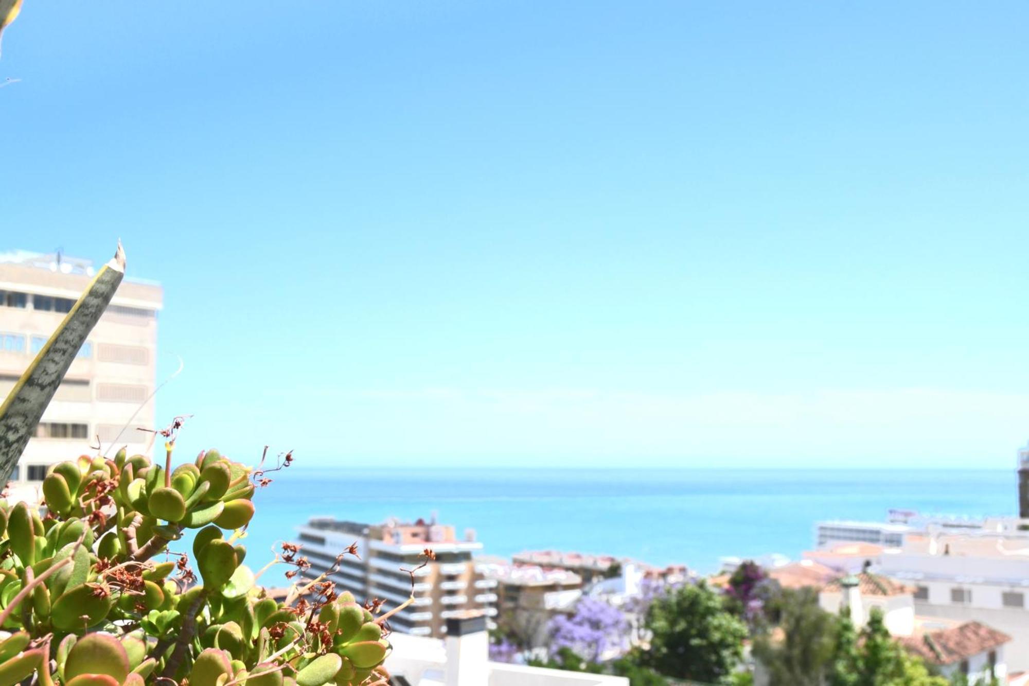 Light-Filled Apartment With Sea Views Torremolinos Luaran gambar